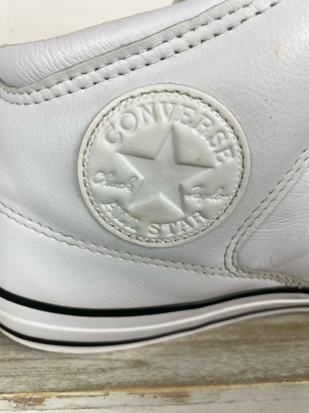 Converse Chuck Taylor All Star High Street leather sneakers white unisex M12 W14 - Picture 9 of 14